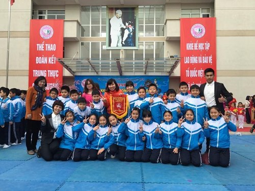 Tưng bừng tham gia Lễ khai mạc Hội khỏe Phù Đổng quận Long Biên
Năm học 2015 – 2016
